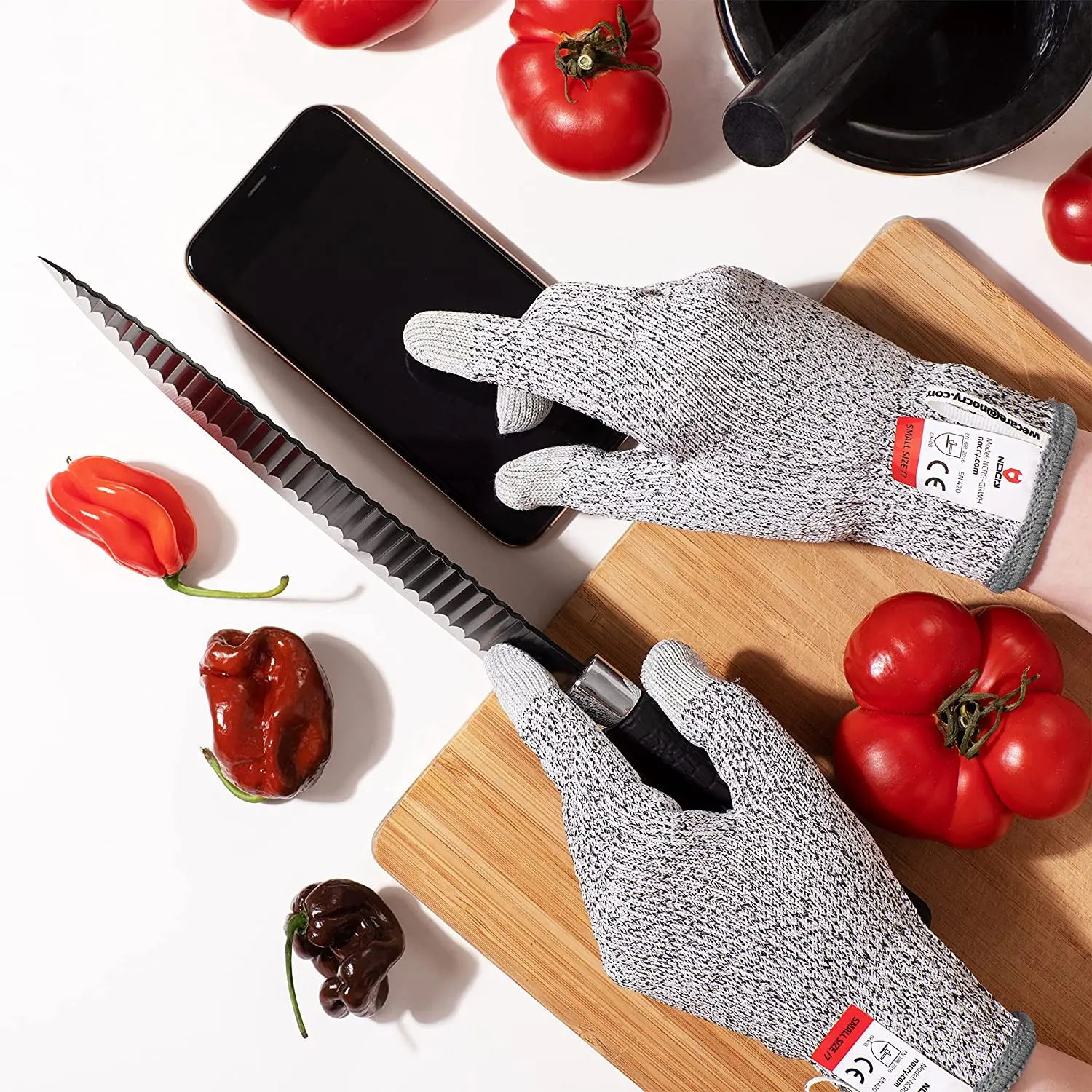 Guanti resistenti al taglio li - Leveling Leatherworking recensione e prezzo
